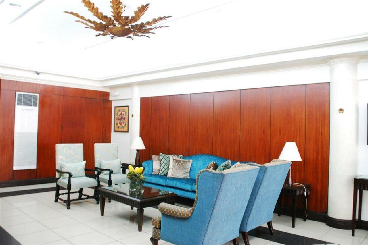 Century Hotel Angeles Bagian luar foto
