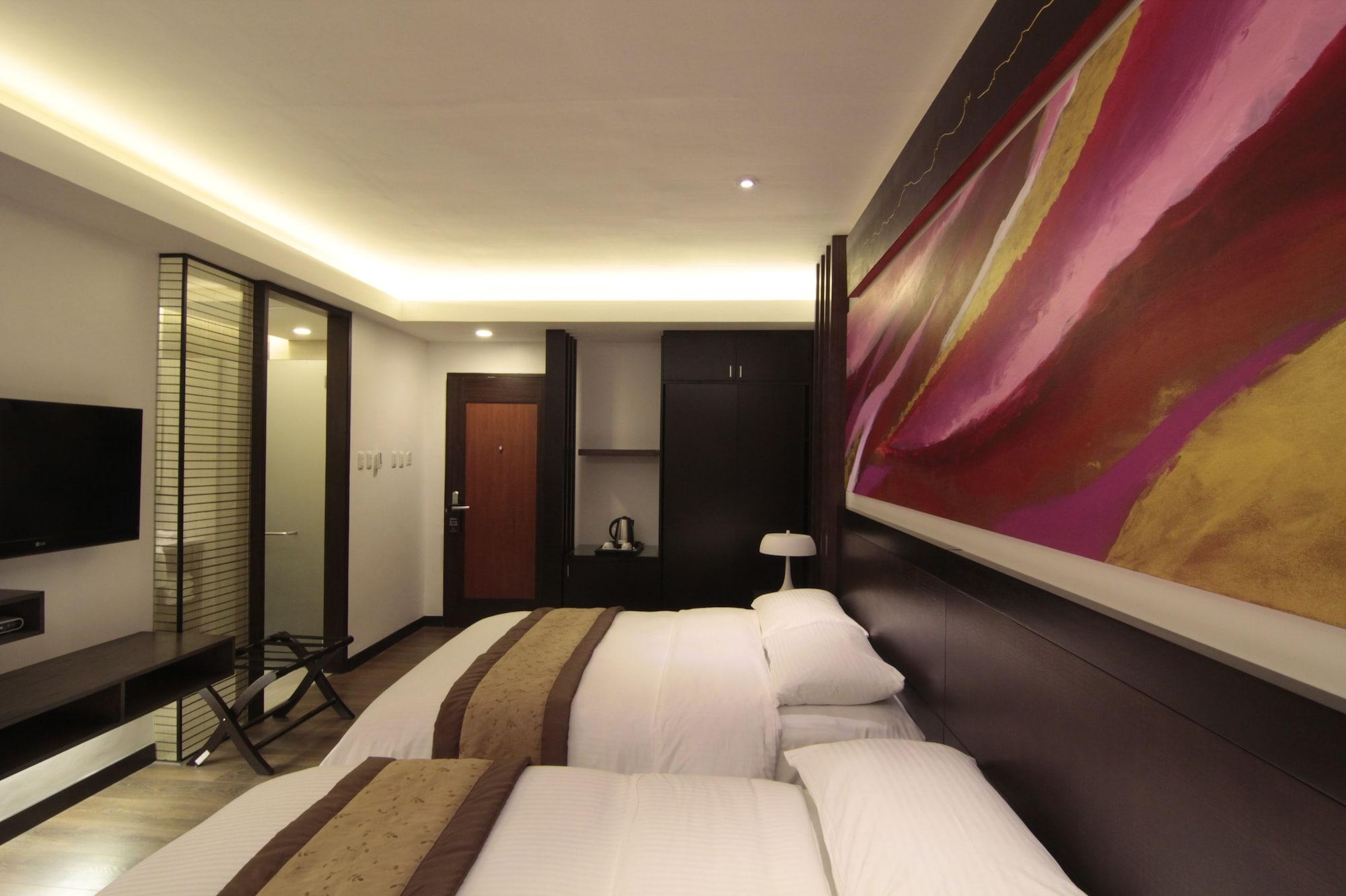 Century Hotel Angeles Bagian luar foto