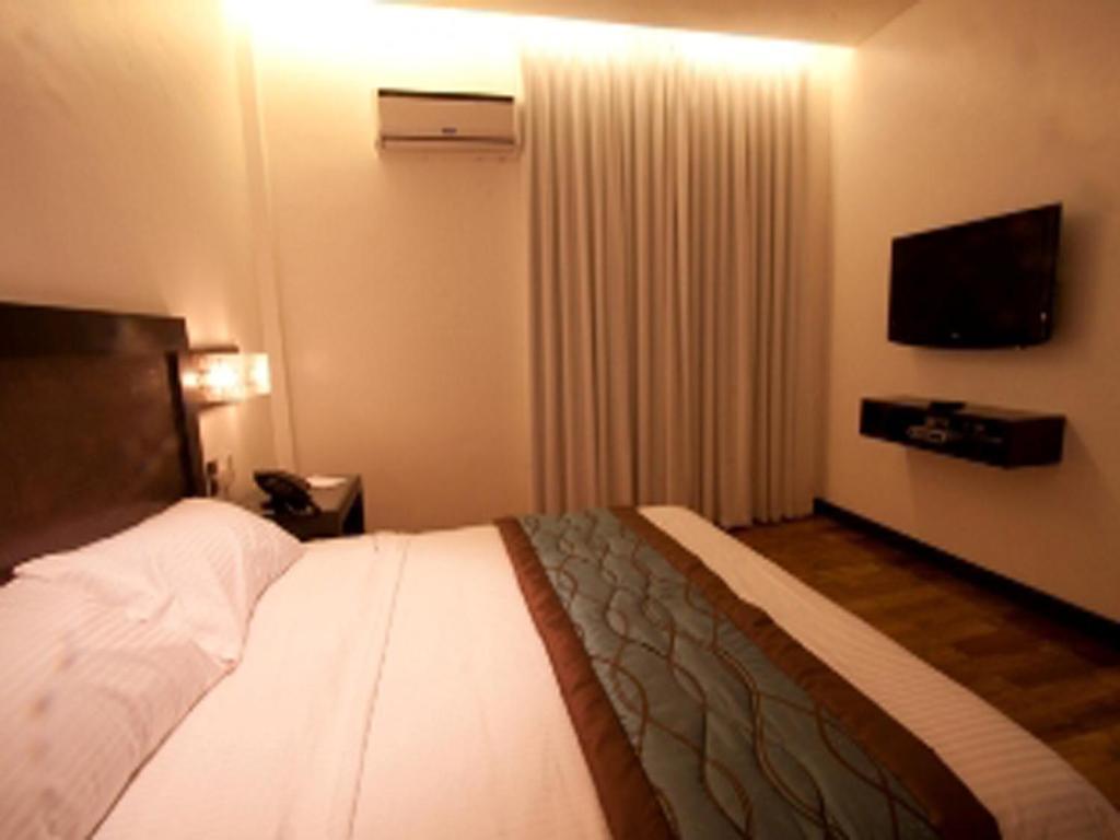 Century Hotel Angeles Ruang foto